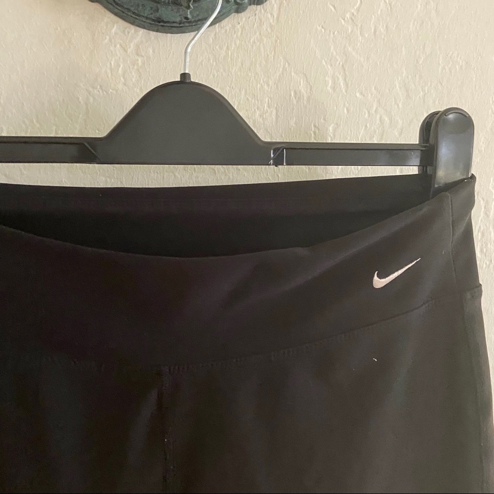 LIGHTLY USED NIKE Fit Dry Lounge Pants Yoga Fit